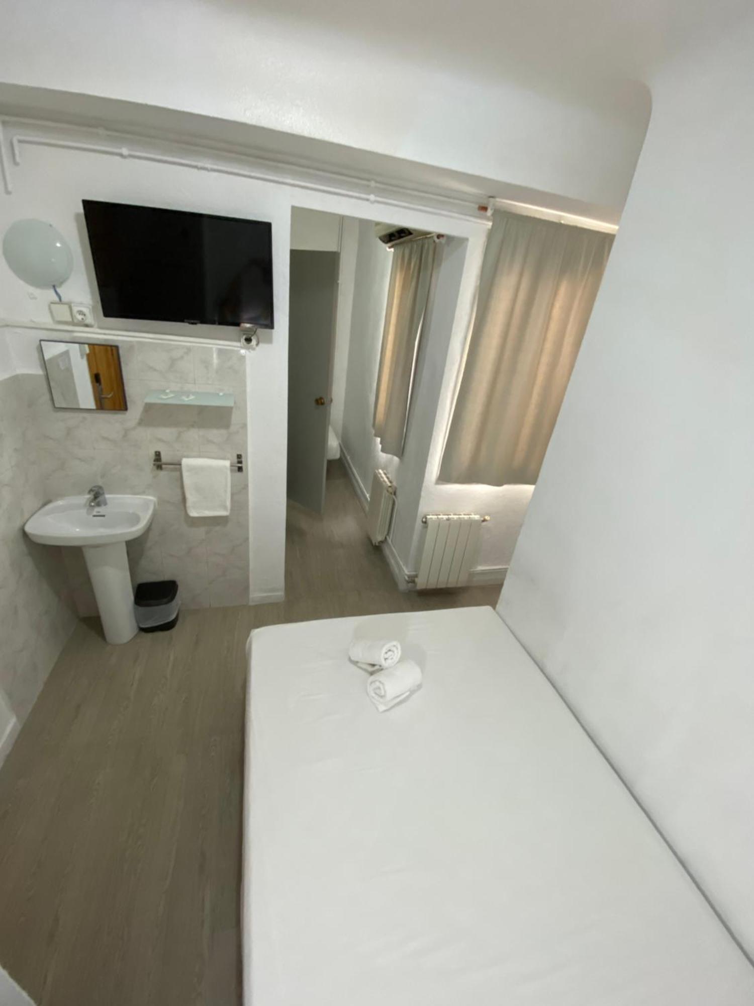 Latic Rooms อาลิกันเต ภายนอก รูปภาพ